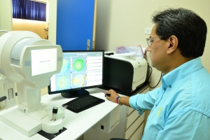 Conoce specialista di wowo Dr. Zuleyma Lacle y optometrista David Croes