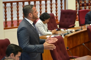 Parlamento a pasa mocion pa Hulanda revoca aanwijzing