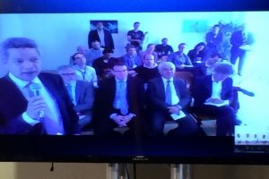 Premier Eman ta papia cu prensa