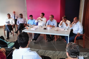 Gobierno a ‘brief’ gremionan sindical y comercial riba impasse
