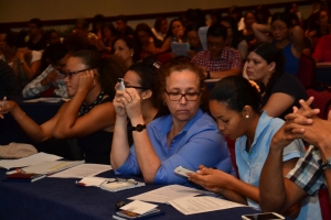 Studiantenan a firma nan studielening dialuna anochi