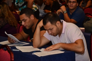 Studiantenan a firma nan studielening dialuna anochi