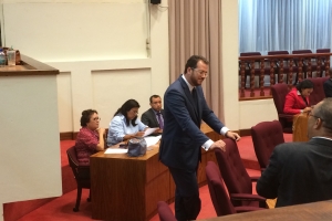 Juan David Yrausquin su ultimo reunion parlamentario como minister
