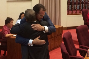 Juan David Yrausquin su ultimo reunion parlamentario como minister