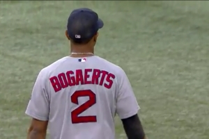 Xander Bogaerts ta luci basta atrobe den wega contra Toronto Blue Jays