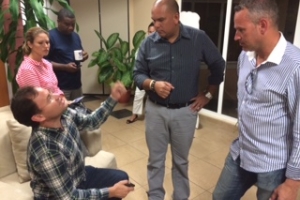 Tin 520 pasahero venezolano pega na Aruba diabierna anochi
