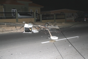 Truck a ranca waya di coriente y causa blackout parcial Aruba