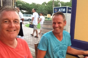 Ex internacional di futbol Andre Ooijer a goza di Aruba atrobe
