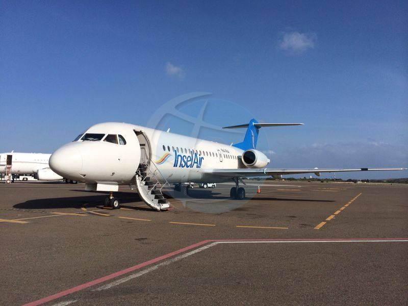 NoticiaCla - Prome avion Fokker F-70 di Insel Air na Aruba