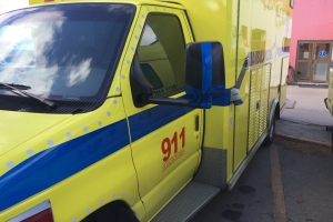 Ambulancepersoneel houdt walk out-actie