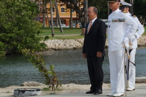 Gobernador Refunjol bek na trabou atrobe