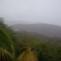 Horcan Gonzalo a dal St Maarten frontal y laga basta daño atras