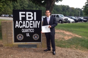Alto Inspector Rocco Tjon a gradua na F.B.I. National Academy