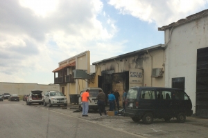 Structura di edificio a dificulta trabou pa contene candela marduga