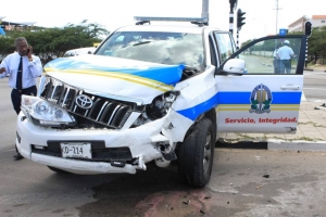  Polis bayendo accidente envolvi den accidente  