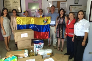 Consul General di Venezuela a gradici Cruz Cora Aruba pa sosten