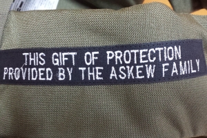 Tur 7 cacho di unidad di seguridad di KIA ekipa cu bulletproof vest awor