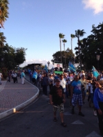 Manifestantenan Comision Ta BASTA en espera di presidente Parlamento