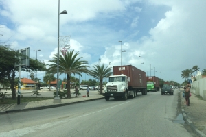 Cargamento di klapchi transporta pa Wela