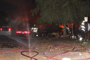 Candela di cas ta laga doño cu varios kemadura