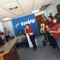 Insel Air Aruba a core cu fucu tirando pagara