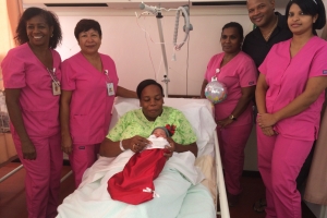 Nathan Samuel ta prome baby di aña