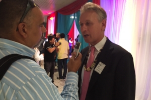 Embahador Peters: E buelo entre Manaus y Aruba ta yuda ambos turisticamente