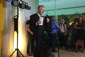 Embahador Peters: E buelo entre Manaus y Aruba ta yuda ambos turisticamente