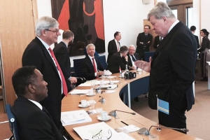 Reunion entre ministernan di husticia di Reino a cuminsa na Hulanda
