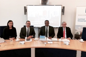 Reunion entre ministernan di husticia di Reino a cuminsa na Hulanda