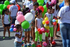 Parada di blaas na San Nicolas tabata colorido