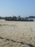 Turistanan sorprendi cu entrenamento militar na Baby Beach