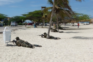 Jan ten Hove: Entrenamento militar riba beach ta normal pero sa ‘lanta stof’