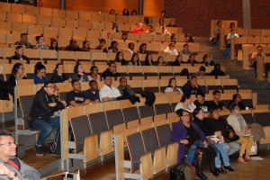 108 studiante di Aruba  a participa na anochi di informacion riba seguro