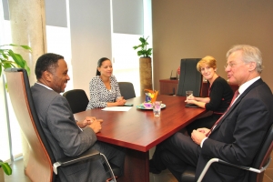 Minister Arthur Dowers a reuni cu representante nobo di VNO