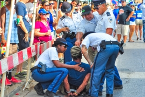 Detencionnan durante ultimo parada di carnaval, mitar di aña pasa