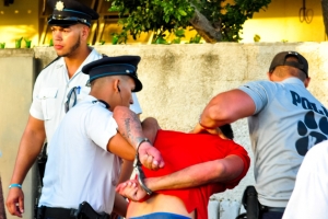 Detencionnan durante ultimo parada di carnaval, mitar di aña pasa