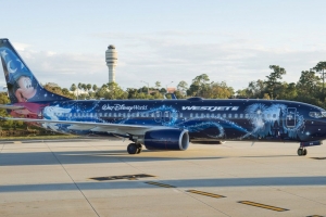 “Magic Plane” di Westjet a bishita Aruba