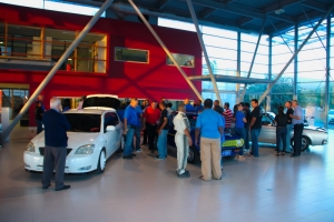 Ganadonan di e "Meet & Greet Car Show" a ricibi nan premio
