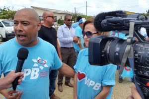 Cobertura Eleccion Bonaire 2015 ta continua
