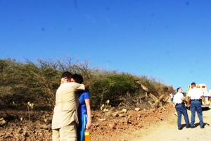 Turista ta bolter cu jeep y fayece na e sitio