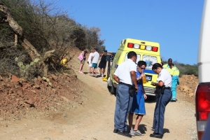 Turista ta bolter cu jeep y fayece na e sitio