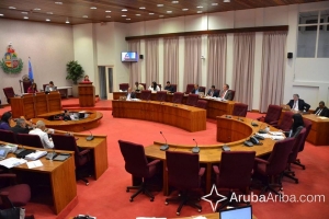 Parlamento: Wanta suspension maestra y sigui caso contra SKOA