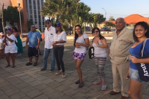 Grupo di venezolano na Aruba a recorda y protesta