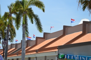 Aruba celebrando fiesta real completo cu bandera y wimpel