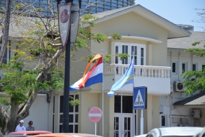 Aruba celebrando fiesta real completo cu bandera y wimpel