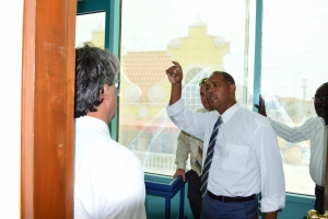 Un banner a hera causa walkout na dept. huridico di gobierno