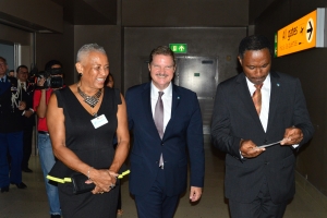 Fazio: Aruba Happy flow a pone aeropuerto riba mapa