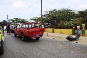 Dos adicto ambulante seriamente herida den accident Pos Chiquito