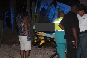 Chauffeur di Arubus ta fayece den accidente na cruzada Alhambra 